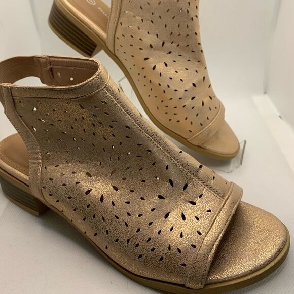 Falls Creek Blush Gold Peep Toe Open Toe Cutout Bootie Women's Size 5 - Picture 1 of 7
